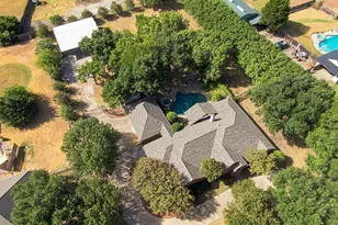 1212 N Creek Cir, Waxahachie, TX 75165 - Photo 5