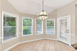 1212 N Creek Cir, Waxahachie, TX 75165 - Photo 11