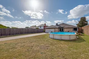 2425 Waterloo Ln, Mesquite, TX 75181 - Photo 3