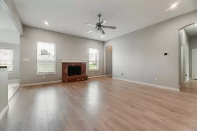 1517 White Willow Lane, Arlington, TX 76002 - Photo 7