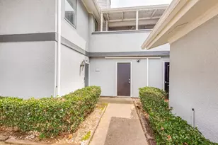 638 Ridgeline Dr, Hurst, TX 76053 - Photo 1