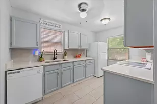 6317 Briarknoll Dr, Garland, TX 75043 - Photo 7