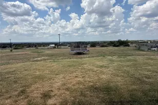 1013 Sky Ct, Weatherford, TX 76085 - Photo 37