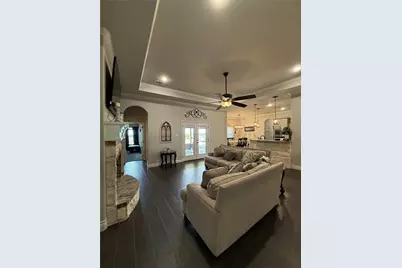 1013 Sky Court, Weatherford, TX 76085 - Photo 9
