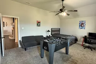 1013 Sky Ct, Weatherford, TX 76085 - Photo 23