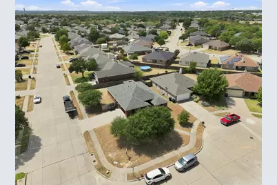 937 Behrens Court, Crowley, TX 76036 - Photo 25
