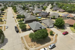 937 Behrens Ct, Crowley, TX 76036 - Photo 25