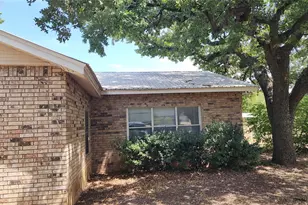 412 Connellee Ave, Eastland, TX 76448 - Photo 3