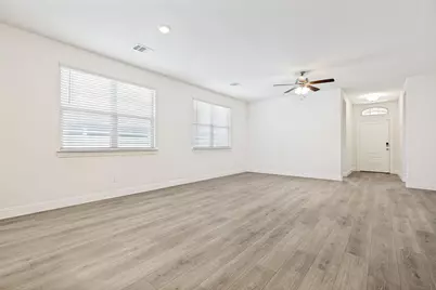 6024 Wildflower Way, Little Elm, TX 76227 - Photo 5