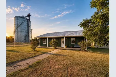 702 Main Street, Windom, TX 75492 - Photo 1