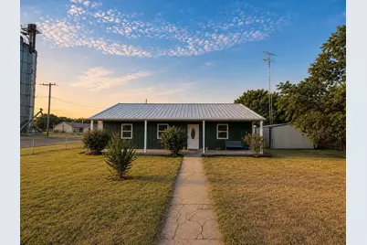 702 Main Street, Windom, TX 75492 - Photo 3