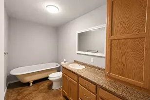 702 Main St, Windom, TX 75492 - Photo 17