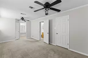 509 NW Renfro St, Burleson, TX 76028 - Photo 15