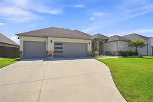 247 Half Moon Dr, Waxahachie, TX 75165 - Photo 3