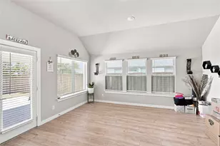 247 Half Moon Dr, Waxahachie, TX 75165 - Photo 13
