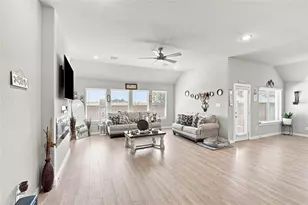 247 Half Moon Dr, Waxahachie, TX 75165 - Photo 7