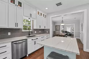 700 Elm St, Sanger, TX 76266 - Photo 1