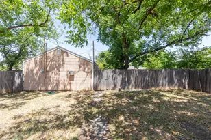 710 E N 13th St, Abilene, TX 79601 - Photo 27