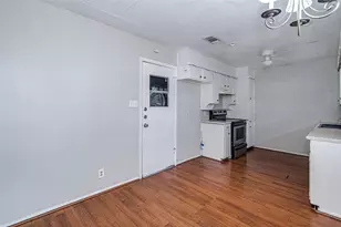 648 Sue Ann Ln, Burleson, TX 76028 - Photo 13