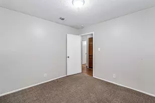 648 Sue Ann Ln, Burleson, TX 76028 - Photo 19