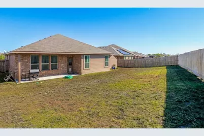 1831 Creekwood Drive, Cleburne, TX 76033 - Photo 27