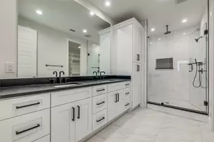 7805 Denton Dr, Dallas, TX 75235 - Photo 9