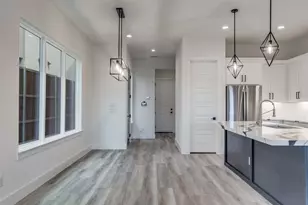 7805 Denton Dr, Dallas, TX 75235 - Photo 7