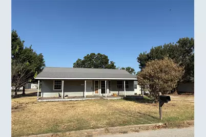 412 10th Street, Nocona, TX 76255 - Photo 1