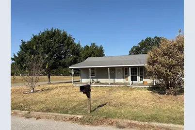 412 10th Street, Nocona, TX 76255 - Photo 5