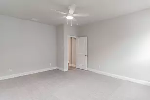 933 Carnation Dr, Crowley, TX 76036 - Photo 13