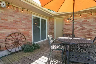 1207 Lynnwood Dr, Cleburne, TX 76033 - Photo 33