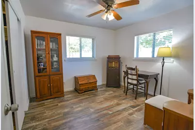 1207 Lynnwood Drive, Cleburne, TX 76033 - Photo 29