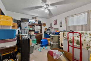 915 Liberty Dr, Irving, TX 75061 - Photo 11