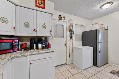 915 Liberty Drive, Irving, TX 75061 - Photo 5