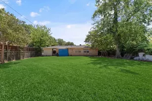 915 Liberty Dr, Irving, TX 75061 - Photo 13
