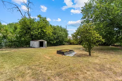 3224 Daughtrey Avenue, Waco, TX 76711 - Photo 17