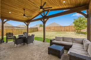 11217 Shady Mdws Wy, Aubrey, TX 76227 - Photo 5