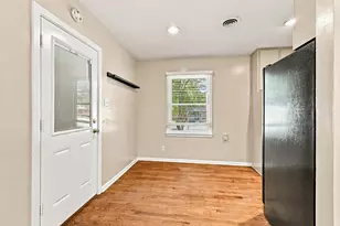 204 University Dr, Arlington, TX 76013 - Photo 7