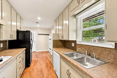 204 University Drive, Arlington, TX 76013 - Photo 11
