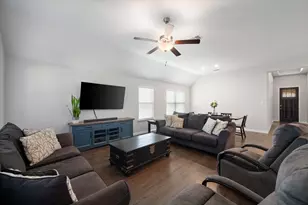 424 Pheasant Hill Ln, Fort Worth, TX 76028 - Photo 15