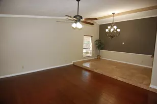 2614 Creekview Dr, Arlington, TX 76016 - Photo 3