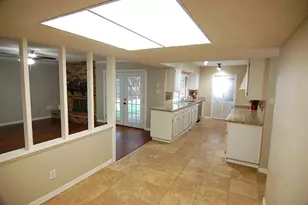 2614 Creekview Dr, Arlington, TX 76016 - Photo 7