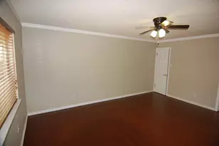 2614 Creekview Dr, Arlington, TX 76016 - Photo 17