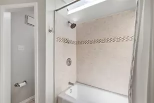 4040 Rive Ln, Addison, TX 75001 - Photo 17