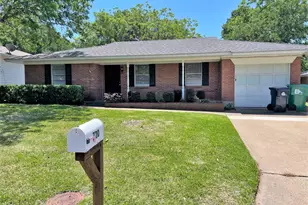 720 Chisholm Trail, Denton, TX 76209 - Photo 1