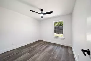 1309 Shady Hollow, Euless, TX 76039 - Photo 25