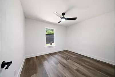 1309 Shady Hollow, Euless, TX 76039 - Photo 23