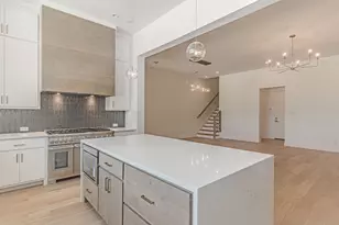 2724 Hogan Hill Ln, Fort Worth, TX 76109 - Photo 3