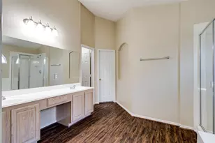 1900 Creek Crossing Dr, Fort Worth, TX 76247 - Photo 13