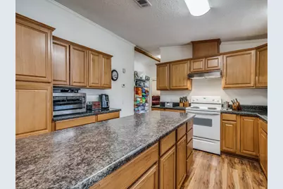 233 Esquire Estates Road, Mabank, TX 75156 - Photo 9